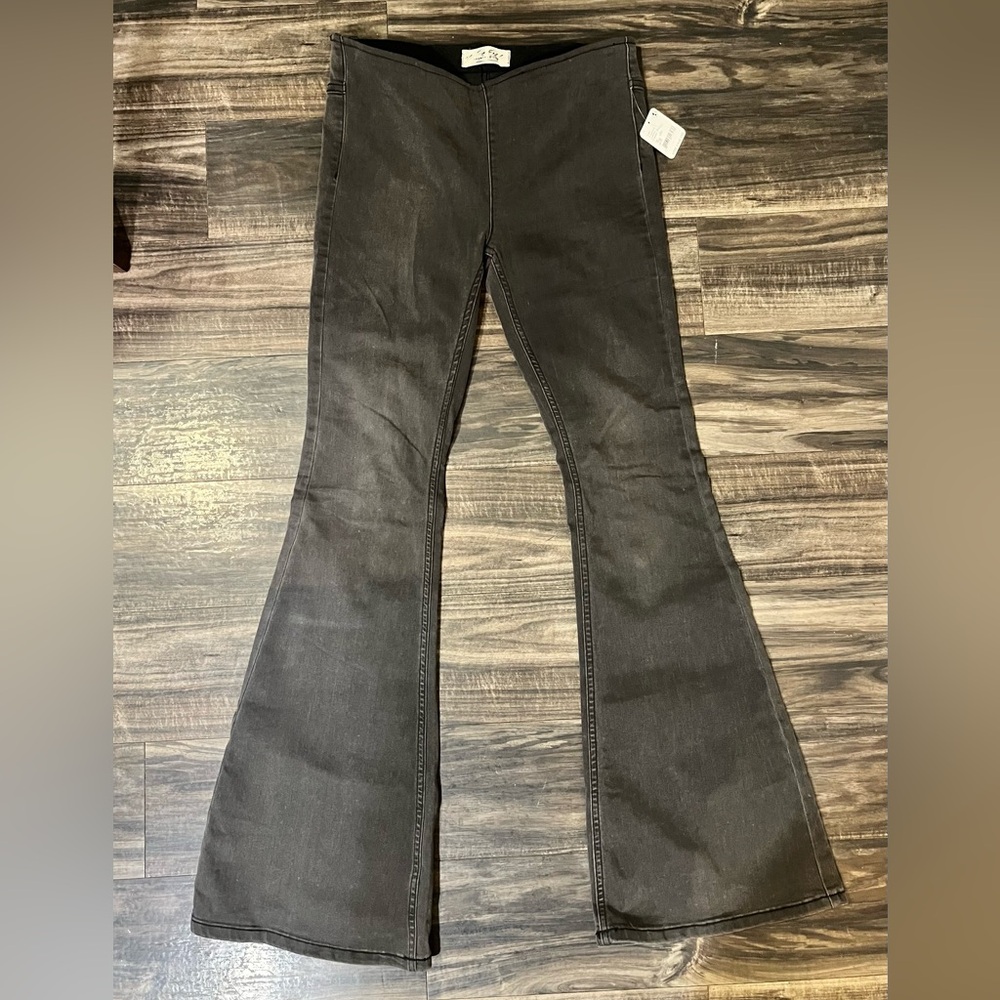 Bell Bottom stretch jeans